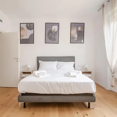 公寓 Centro Luxury A Pochi Passi Dal 科莫